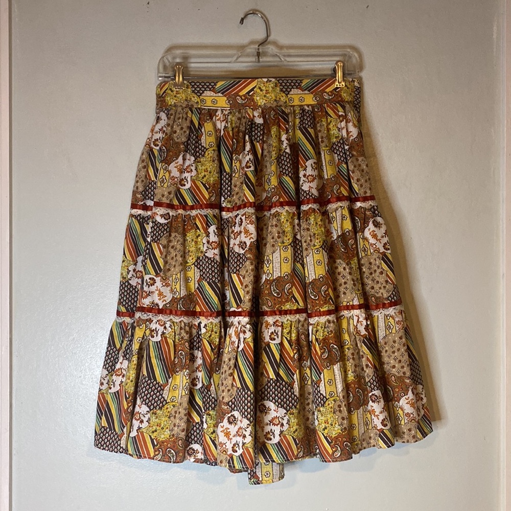 Vintage Smocked Brown Floral Ruffled Lace Skirt Fashions by Bettye-Sz 30 Waist